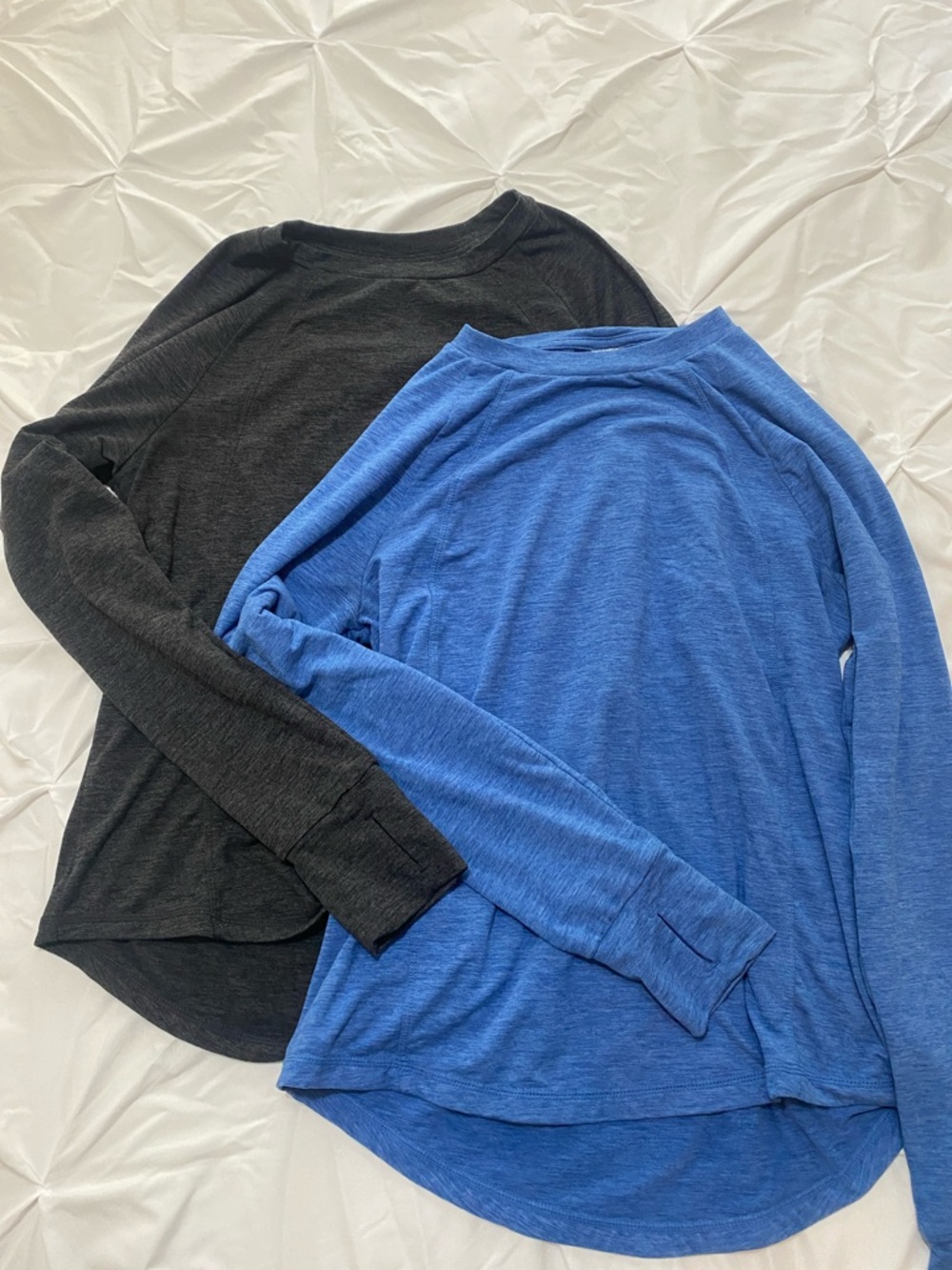 Set of 2 Size Small Long Sleeve Workout Tops - Blue & Charcoal